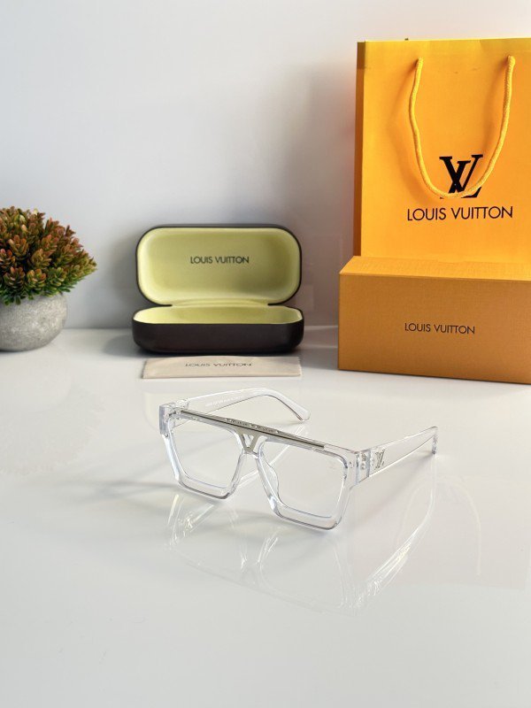 Louis_Vuitton_1502_Water_Day