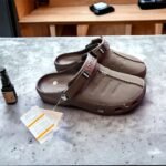 CROCS YUKOON FOR MEN'S  ( BROWN )